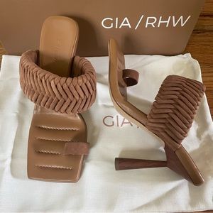 GIA/RHW Rosie 1 Sandal Sz 37